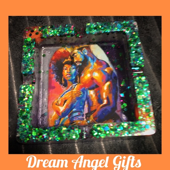 Fishing For Royal Love Ashtray - Picture 1 of 2